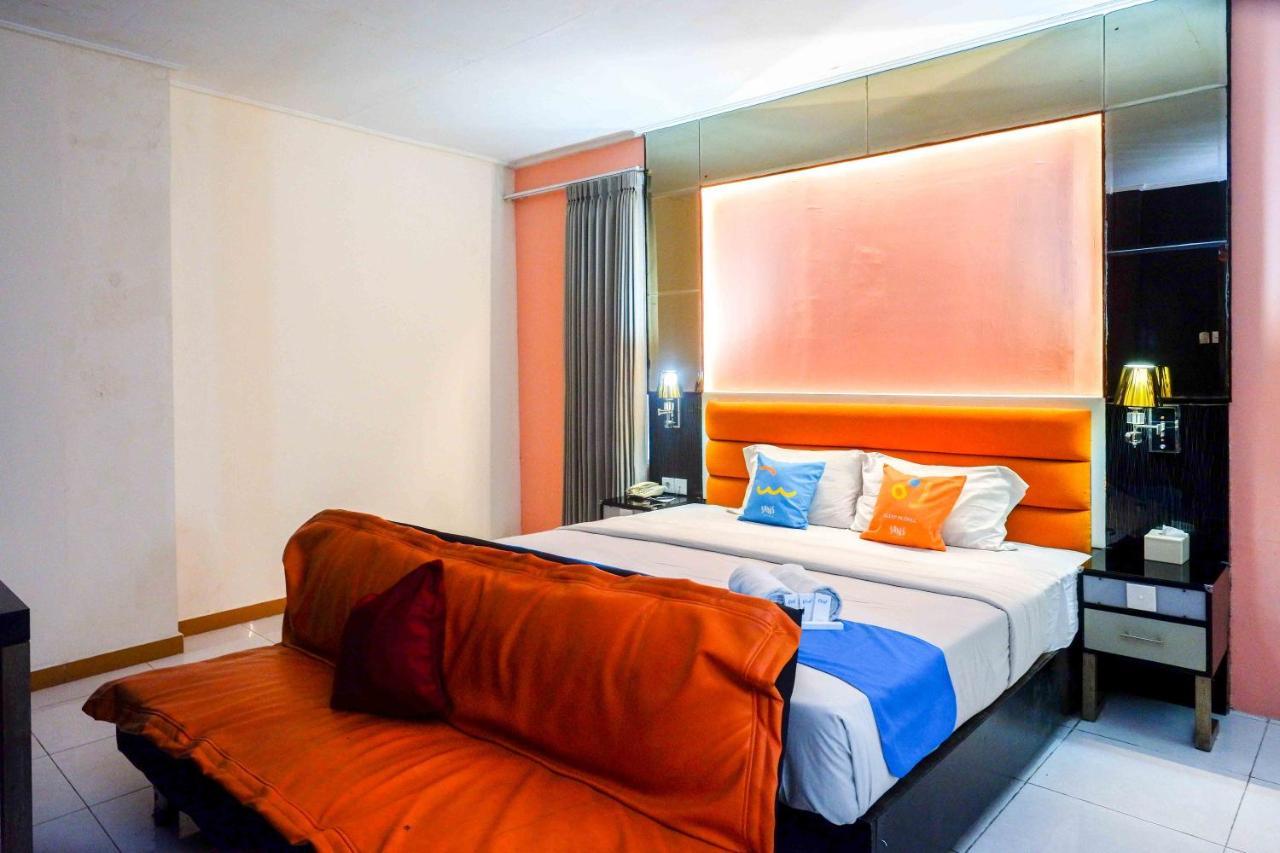 Sans Hotel International Surabaya Gubeng Екстер'єр фото