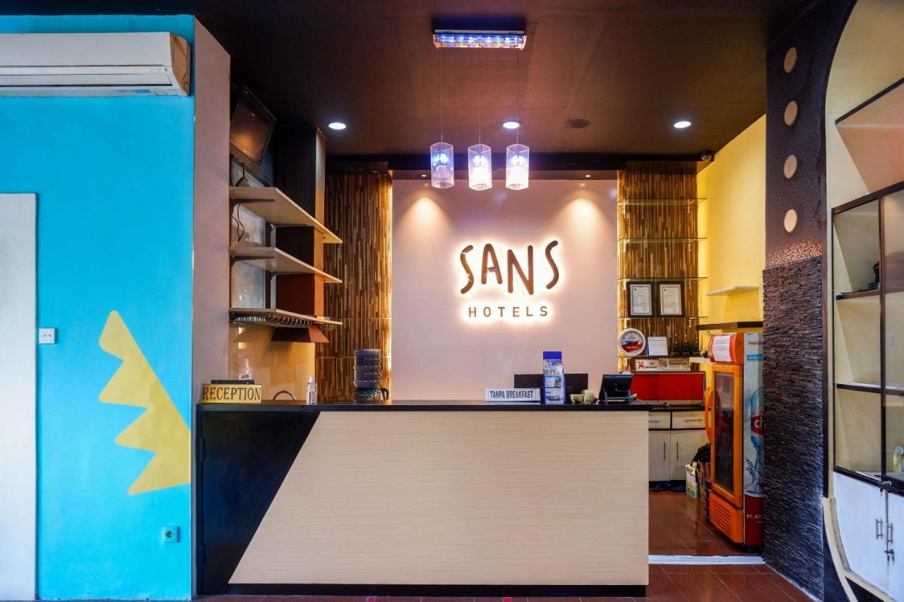 Sans Hotel International Surabaya Gubeng Екстер'єр фото