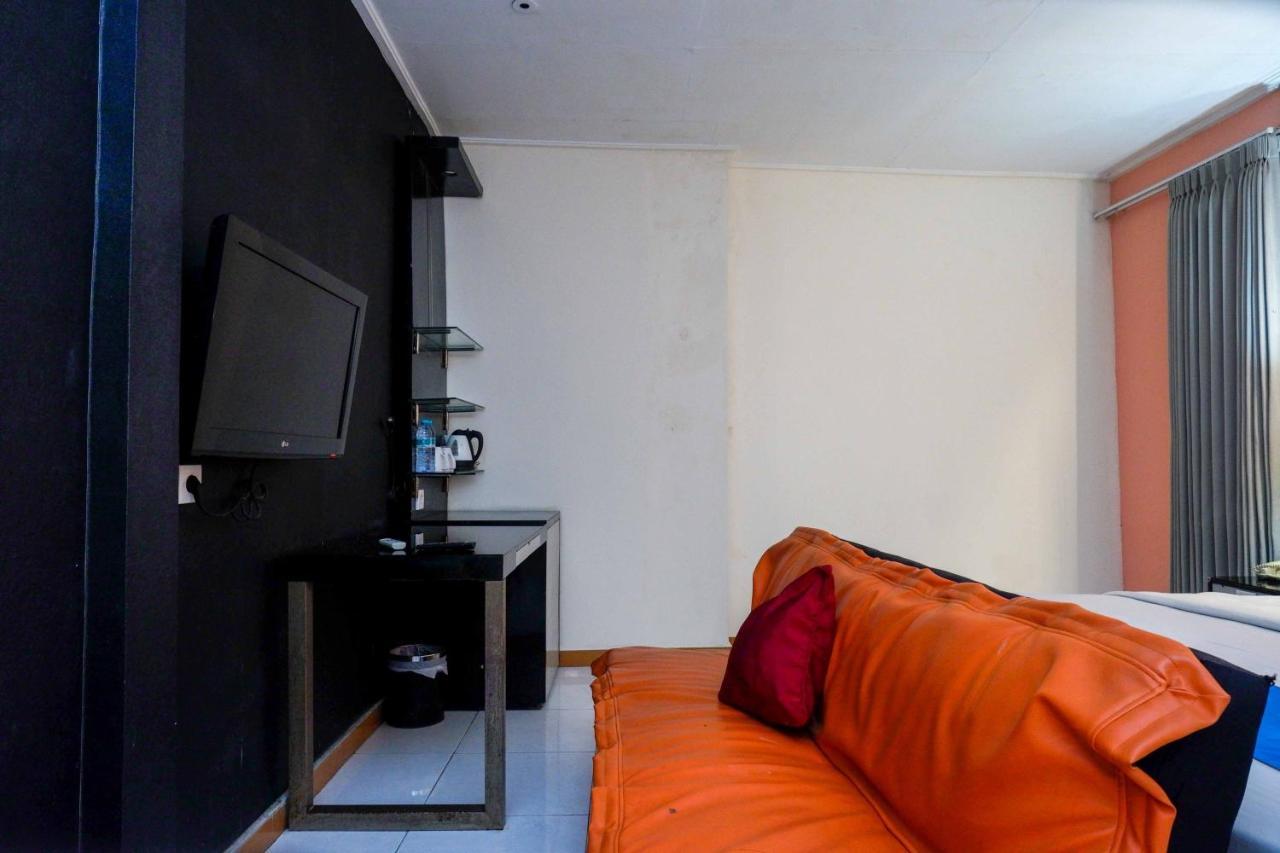Sans Hotel International Surabaya Gubeng Екстер'єр фото