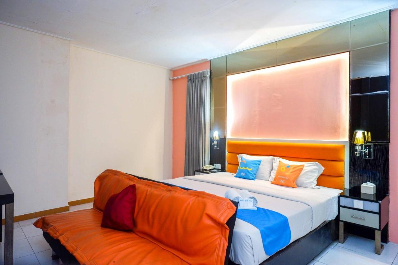 Sans Hotel International Surabaya Gubeng Екстер'єр фото