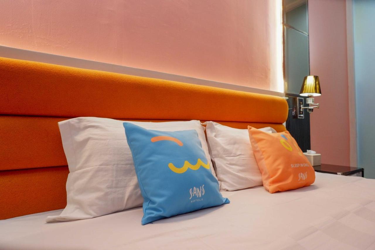 Sans Hotel International Surabaya Gubeng Екстер'єр фото