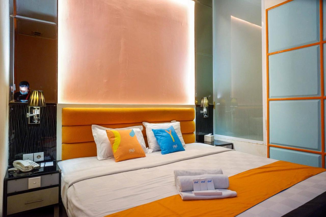 Sans Hotel International Surabaya Gubeng Екстер'єр фото