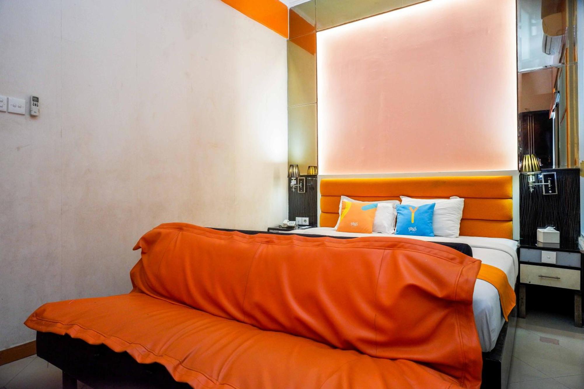 Sans Hotel International Surabaya Gubeng Екстер'єр фото