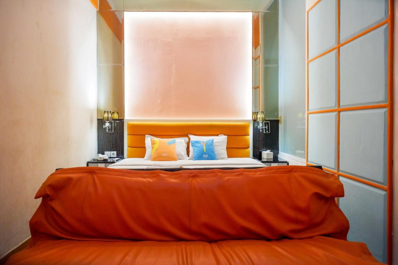 Sans Hotel International Surabaya Gubeng Екстер'єр фото