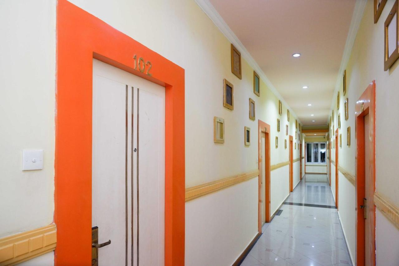 Sans Hotel International Surabaya Gubeng Екстер'єр фото