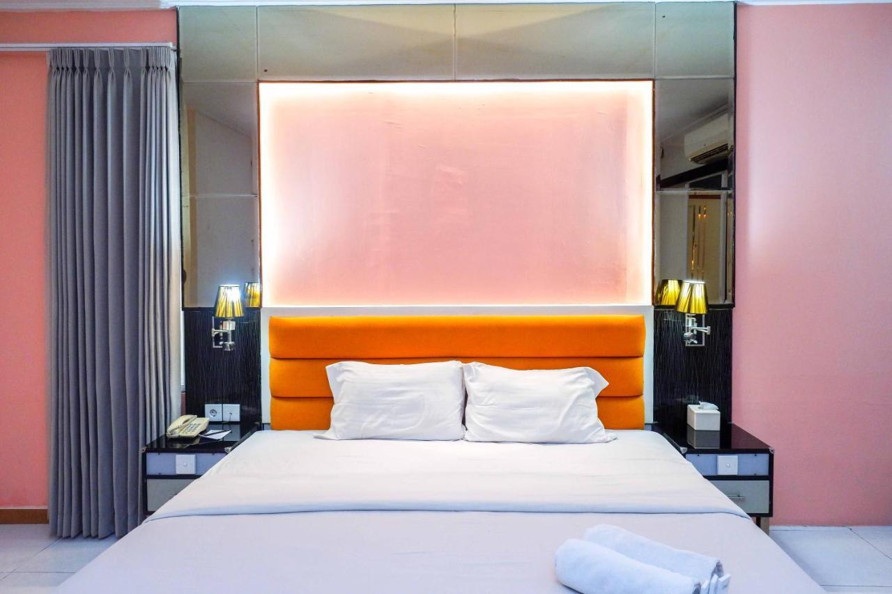 Sans Hotel International Surabaya Gubeng Екстер'єр фото