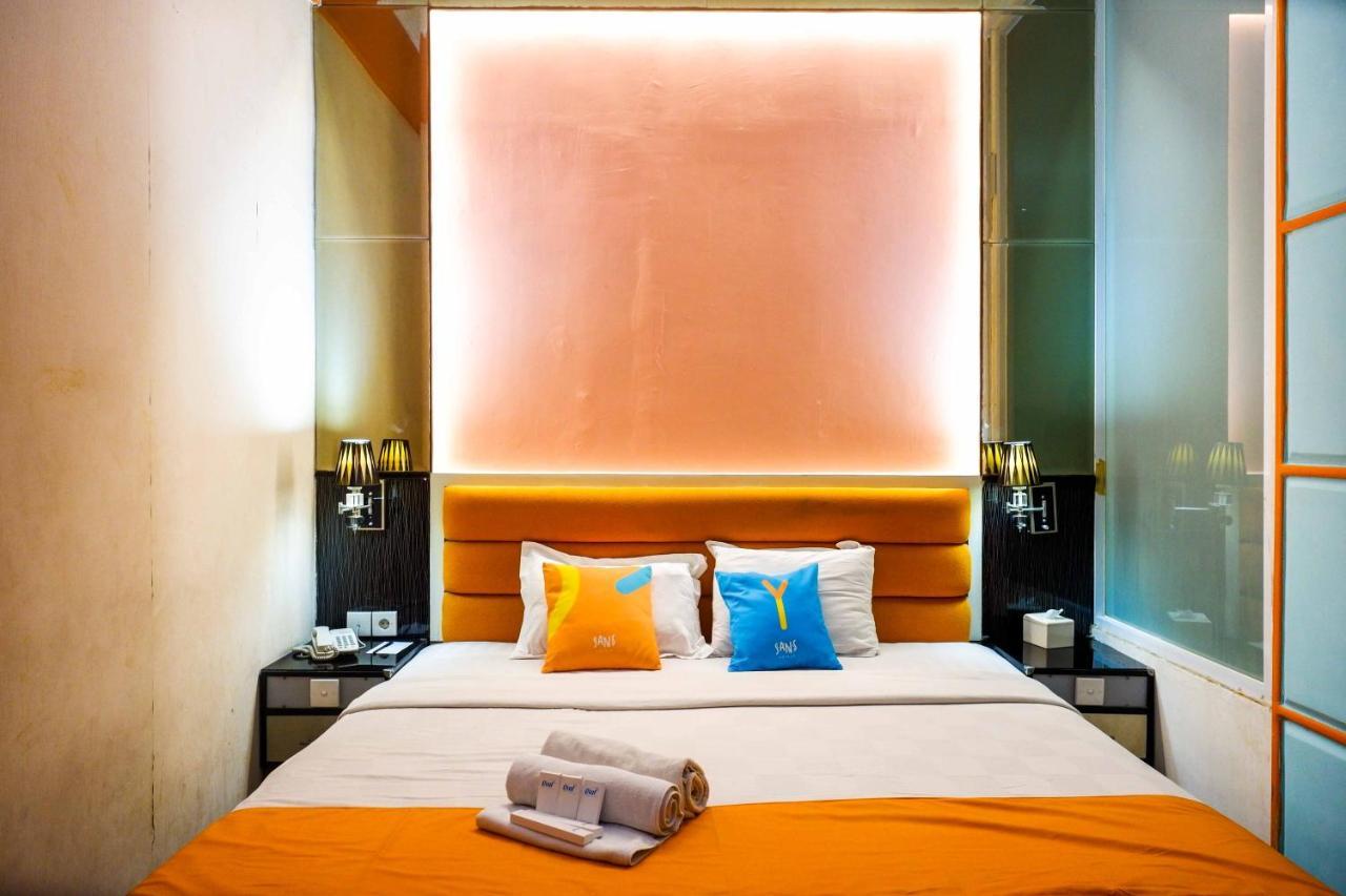 Sans Hotel International Surabaya Gubeng Екстер'єр фото
